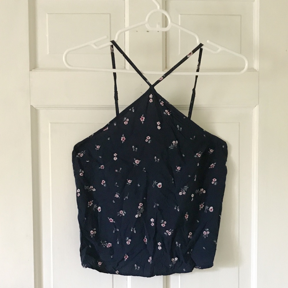 Garage flower halter